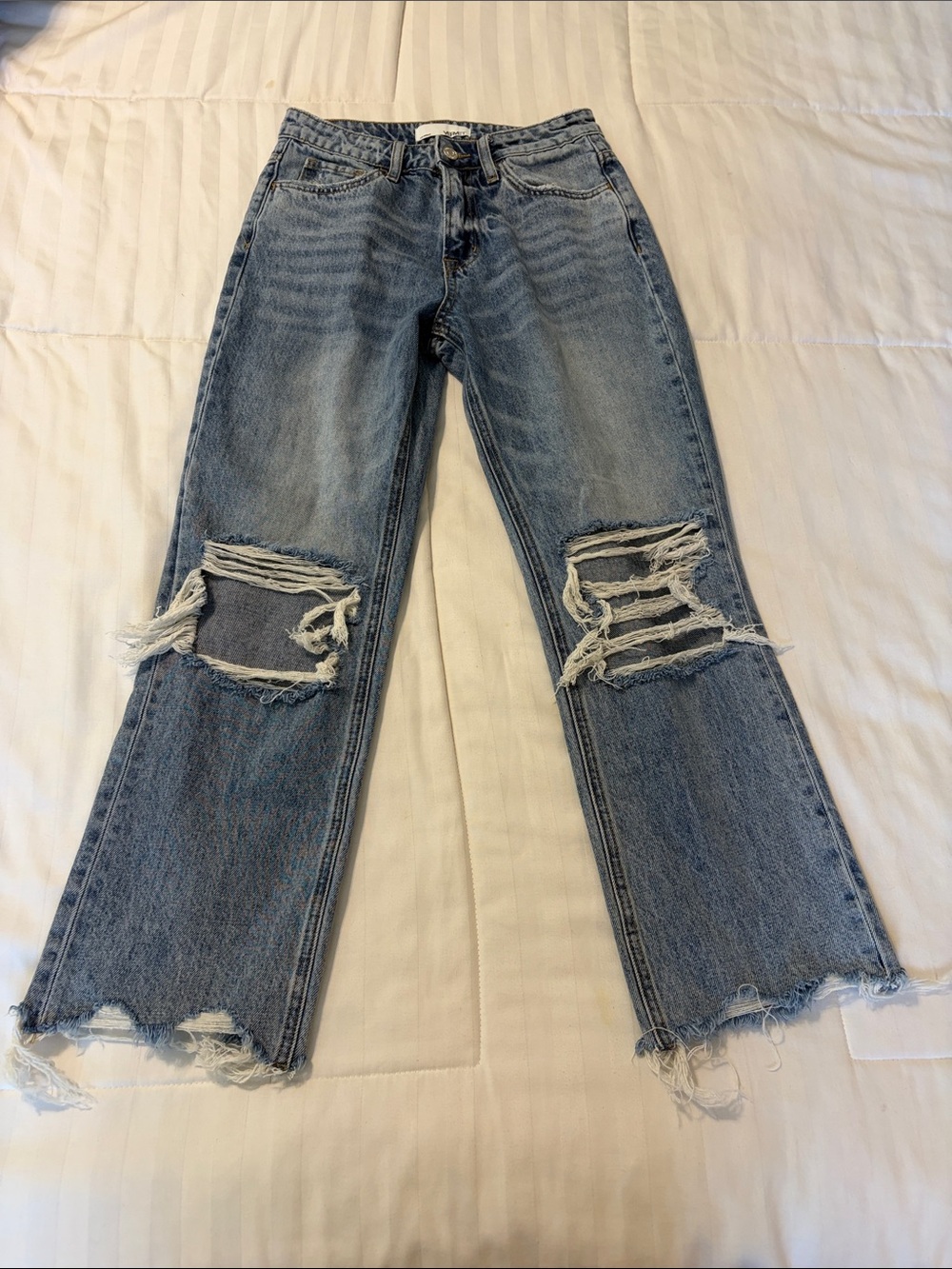Vervet Women’s Distressed Light Blue Straight-Leg Jeans